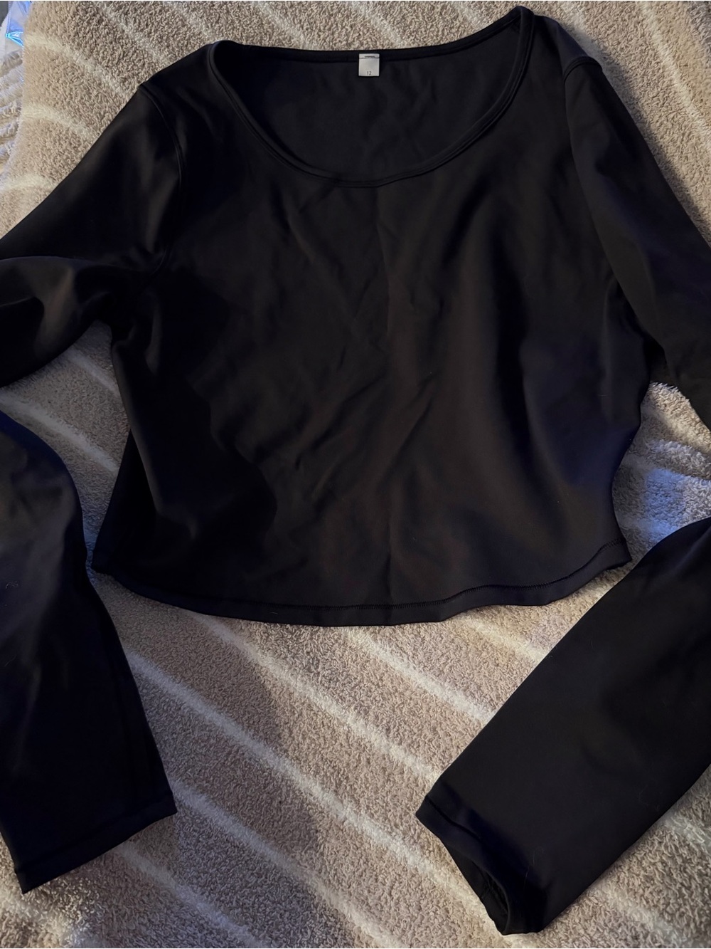 lululemon athletica Black Long-Sleeve Scoop Neck Top